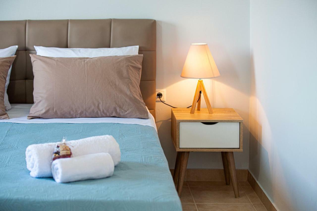 Antigone Apartments Argostoli ภายนอก รูปภาพ